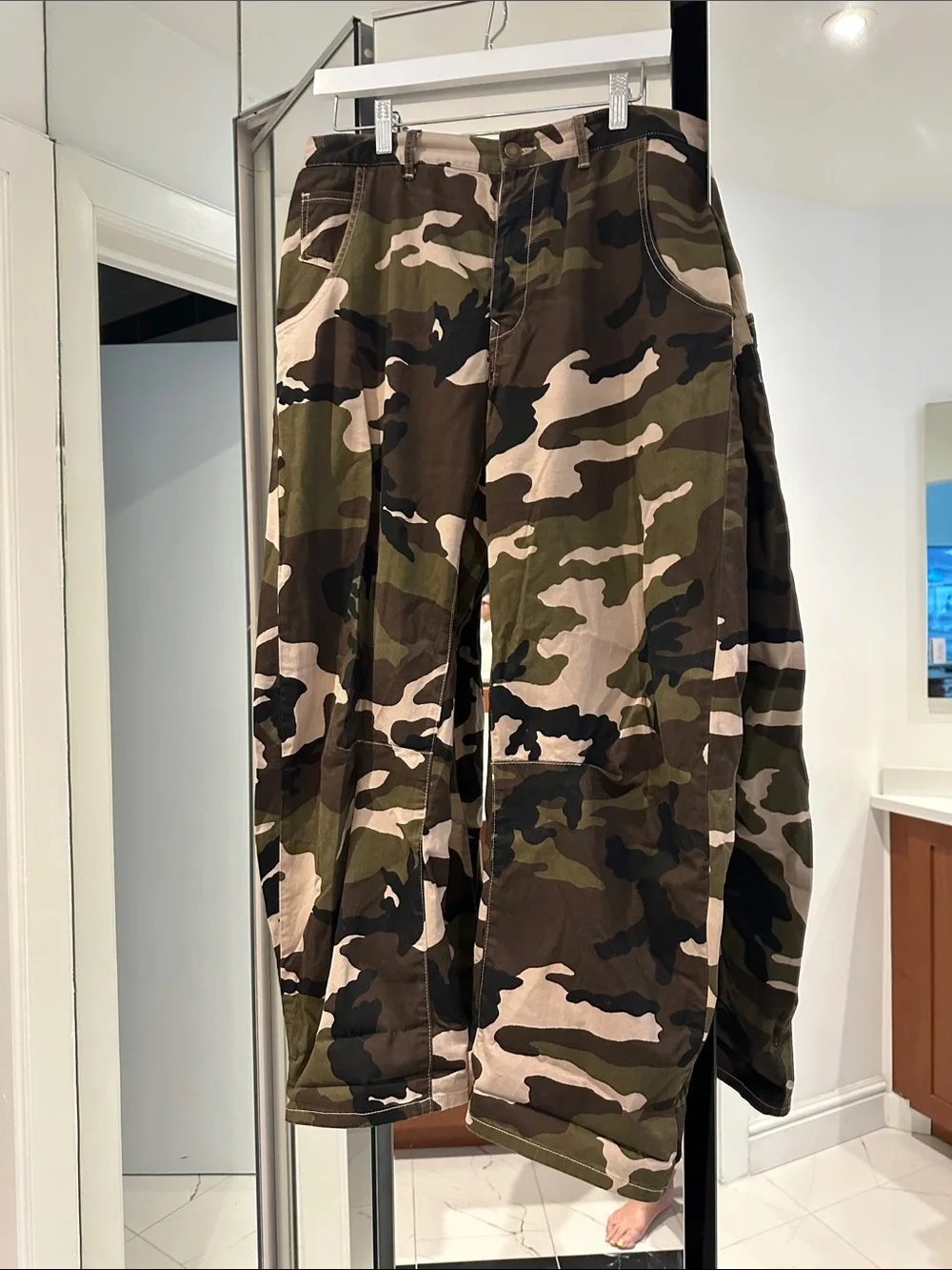 Nili Lotan Green & Brown Camo Pant Emerson style name barrel leg - Picture 1 of 5